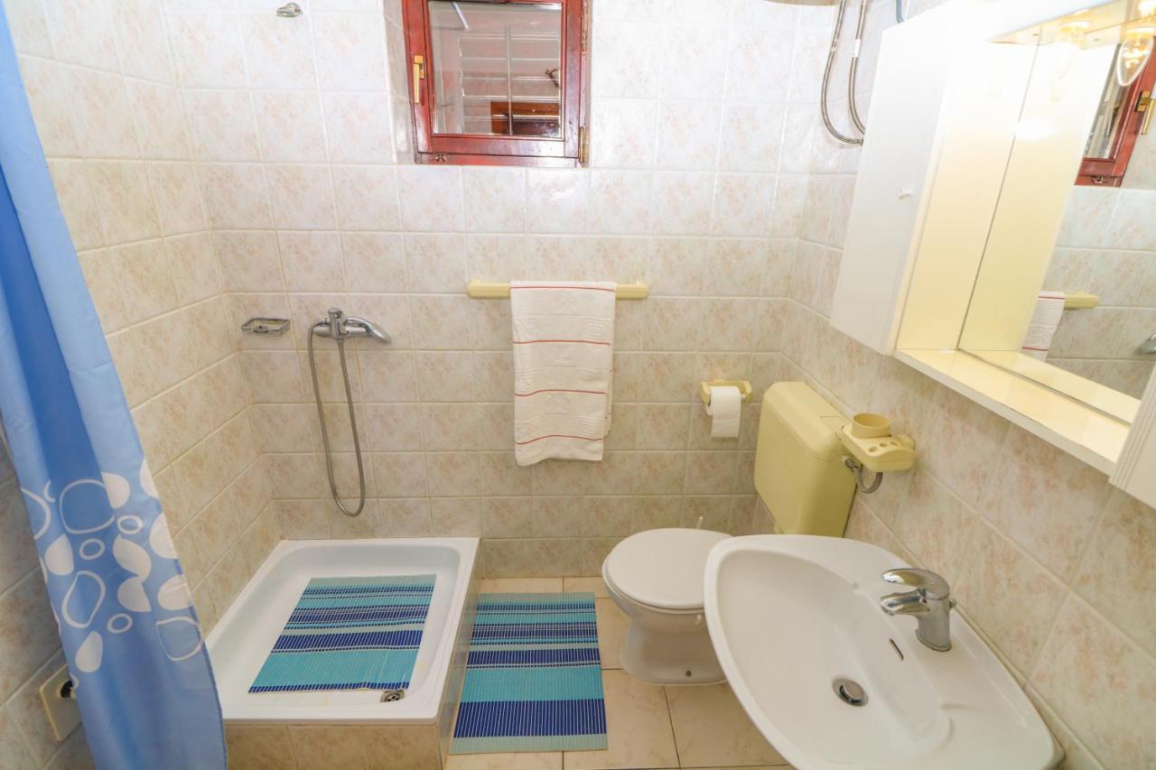 Apartment Marulic In Old Town Baska  Exterior photo