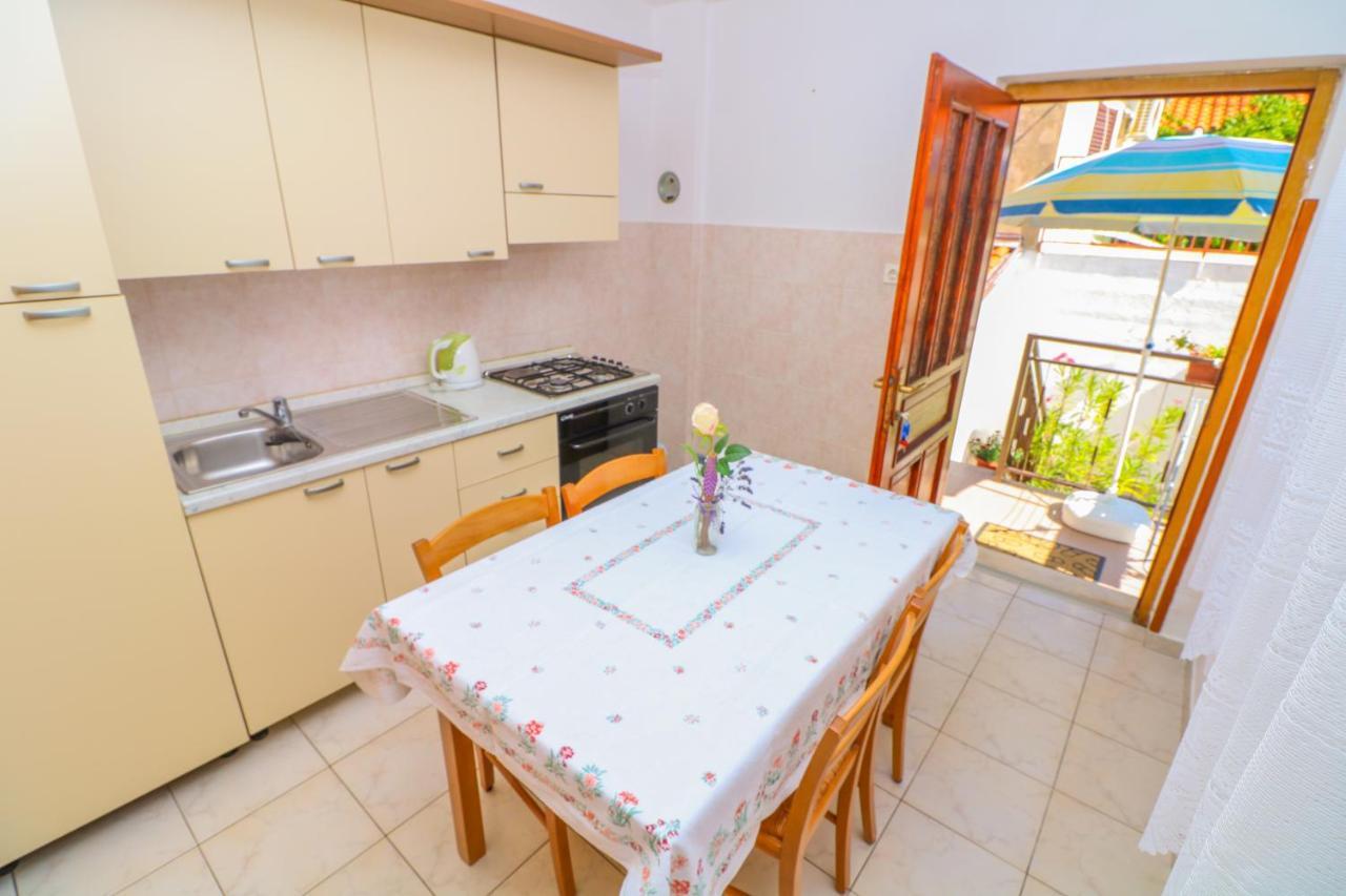 Apartment Marulic In Old Town Baska  Exterior photo