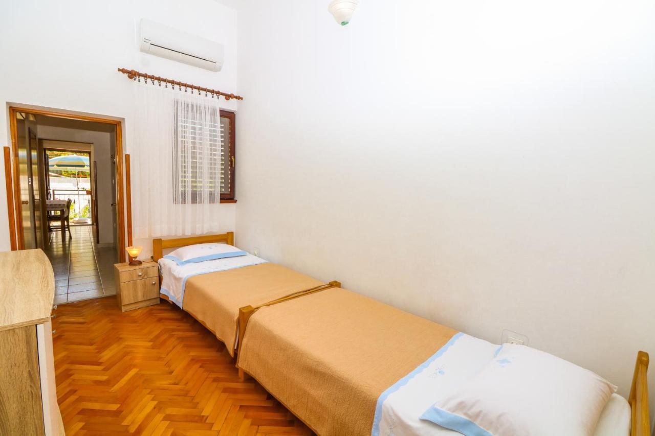 Apartment Marulic In Old Town Baska  Exterior photo